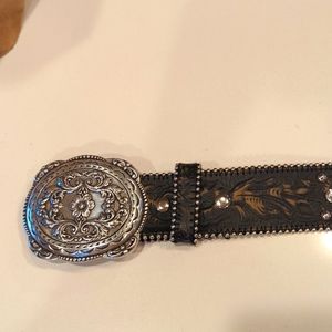Ariat western belt with silver studs and crystals